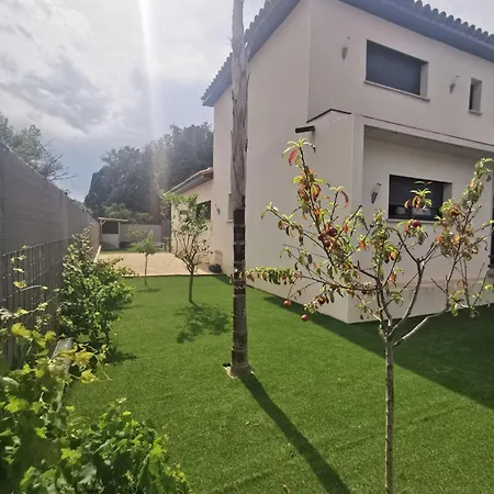 Spacieuse Piscine A St Cyprien Saint-Cyprien (Pyrenees-Orientales)